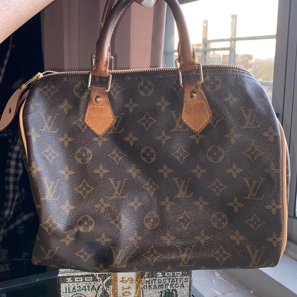 Louis Vuitton Speedy
